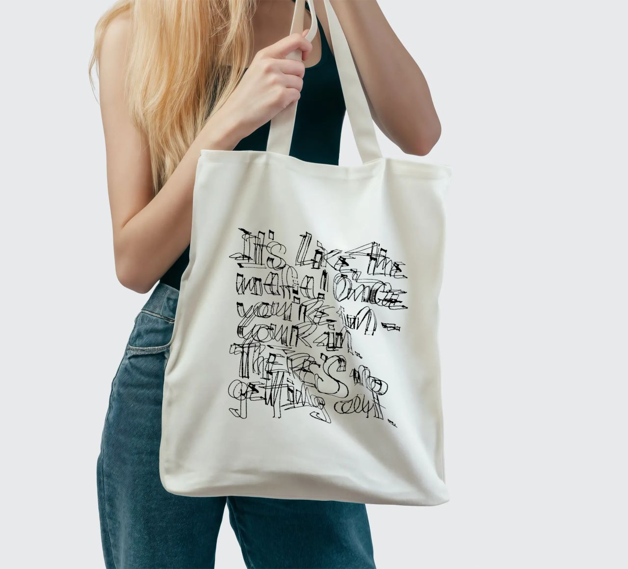 Surfing - if you are in, you are in. borsa in juta da LIMITED EDITION LETTERS