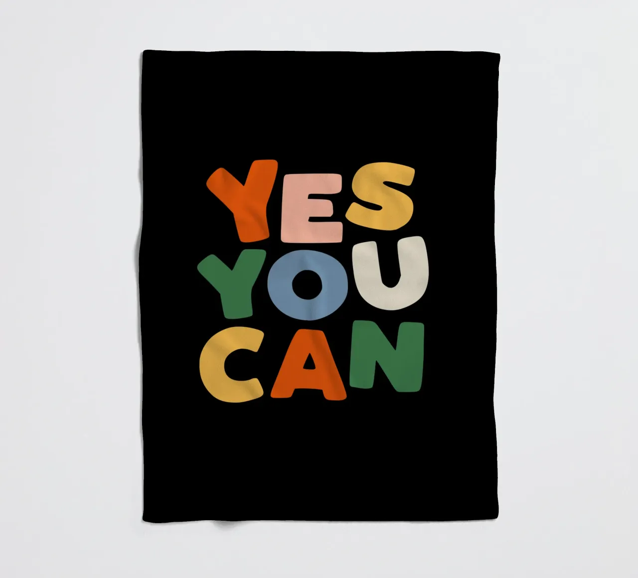 Yes You Can Design tipografico colorato coperta in pile da THE MOTIVATED TYPE