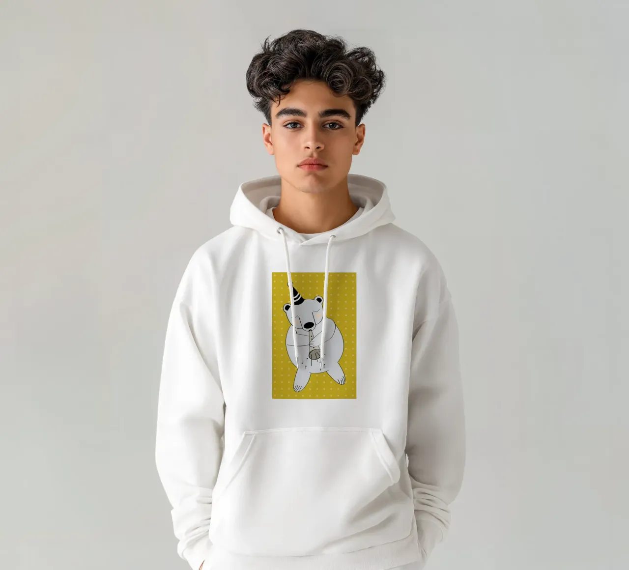 Trompeten Bär felpa con cappuccio da XOXO Arte
