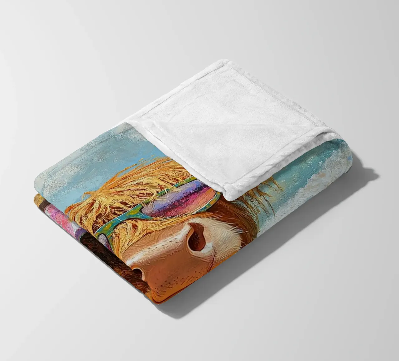 Mucca delle Highlands coperta in pile da Nikis Art Studio