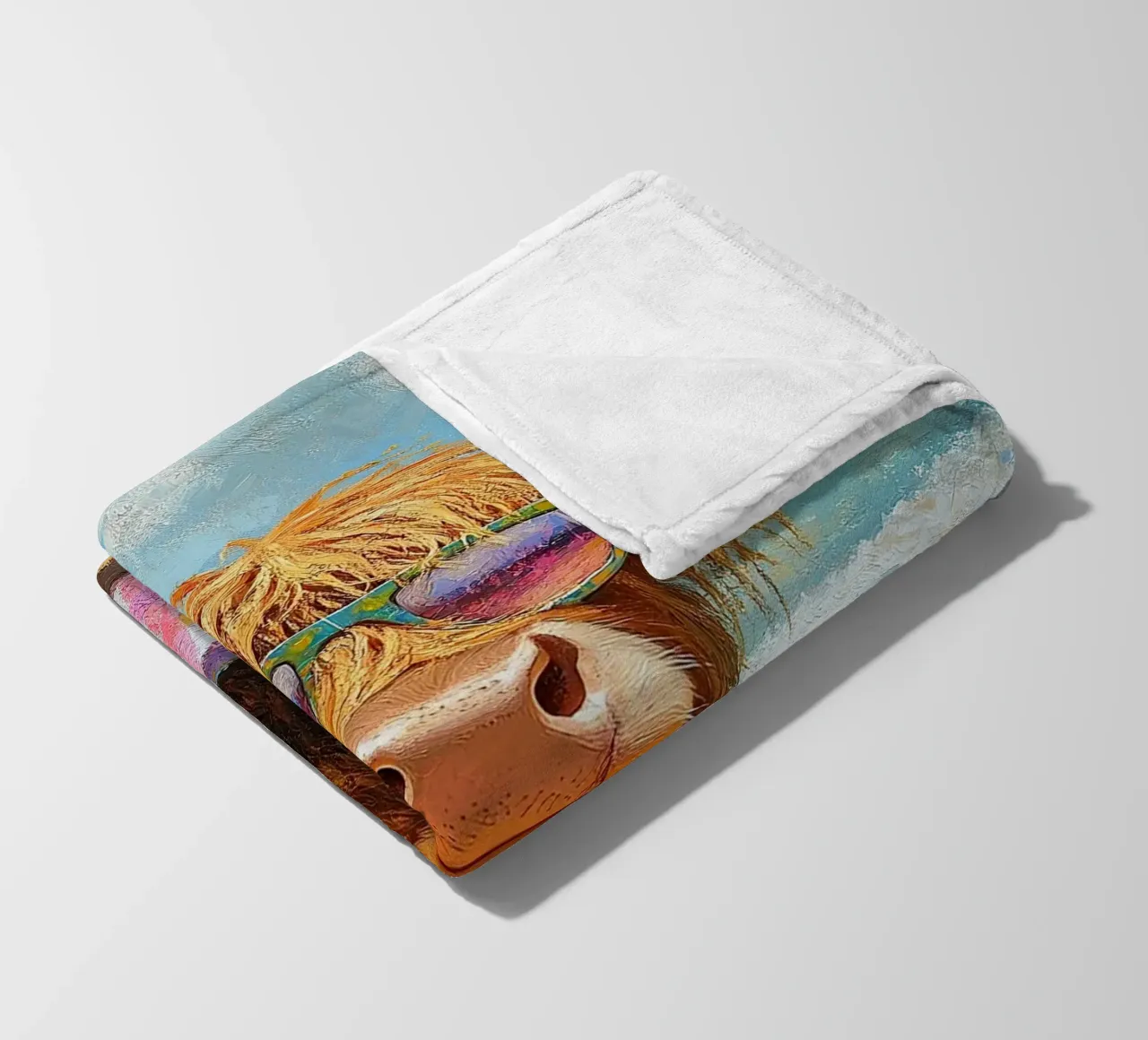 Mucca delle Highlands coperta in pile da Nikis Art Studio