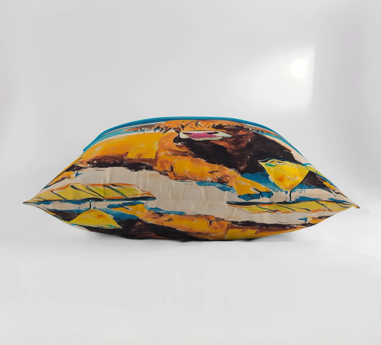 Mucca delle Highlands cuscino da Nikis Art Studio