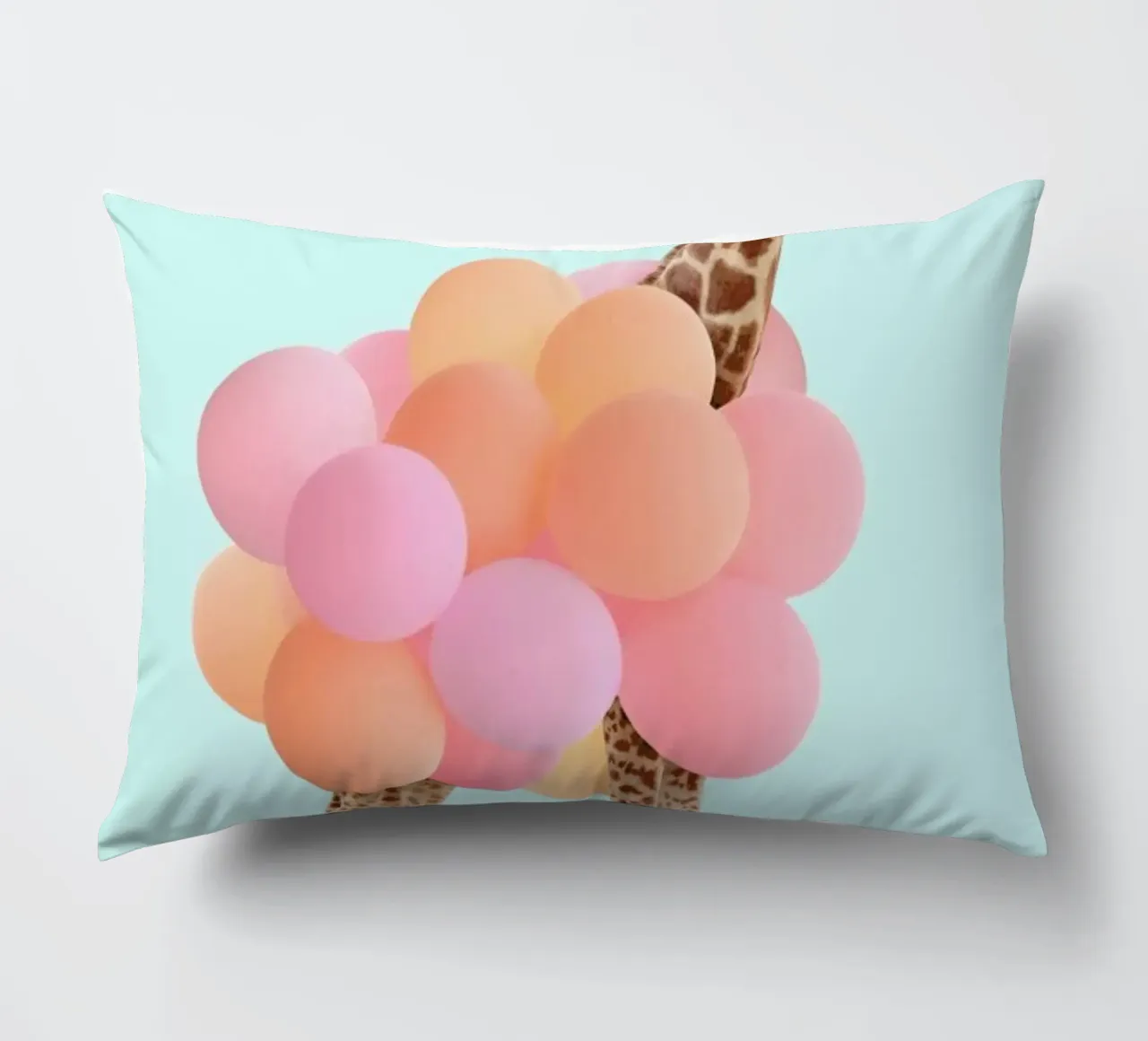 Party Giraffe cuscino da Paul Fuentes Design