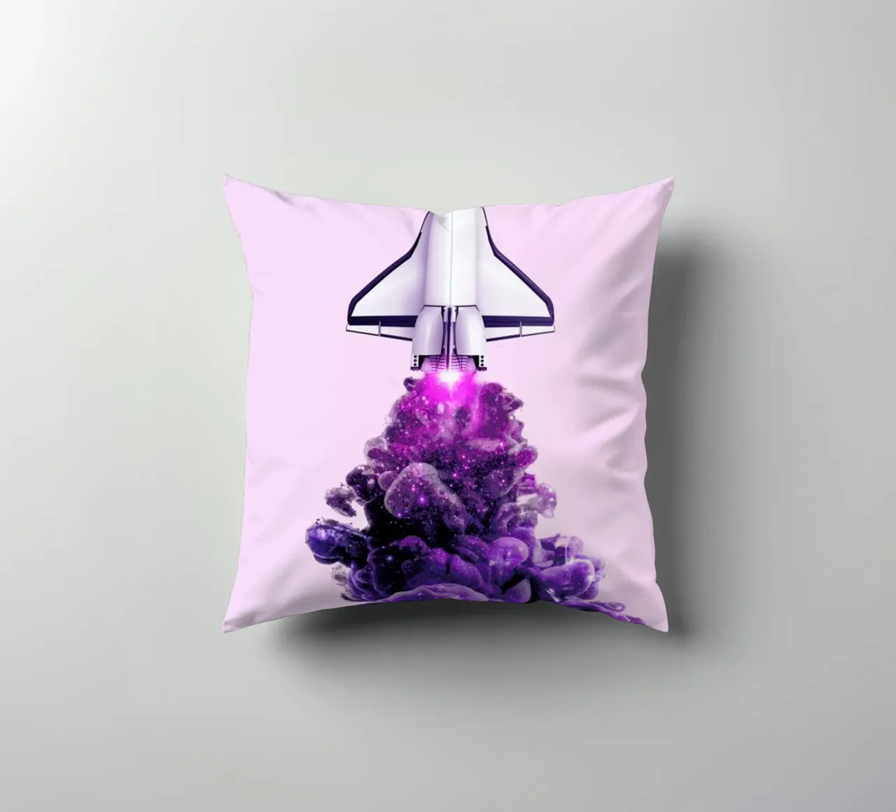 Spaceship cuscino da Paul Fuentes Design