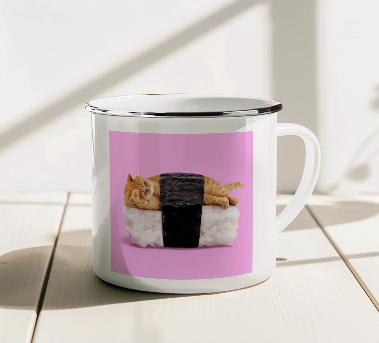 Sushi Cat tazza in smalto da Paul Fuentes Design