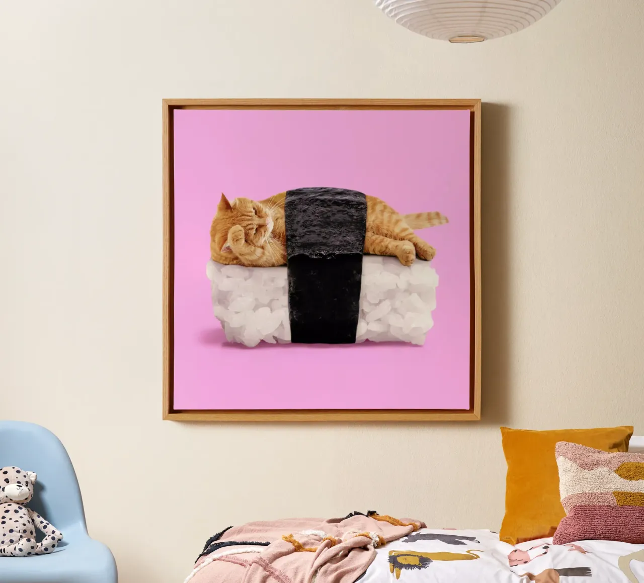 Sushi Cat Leinwand mit Schattenfugenrahmen von Paul Fuentes Design