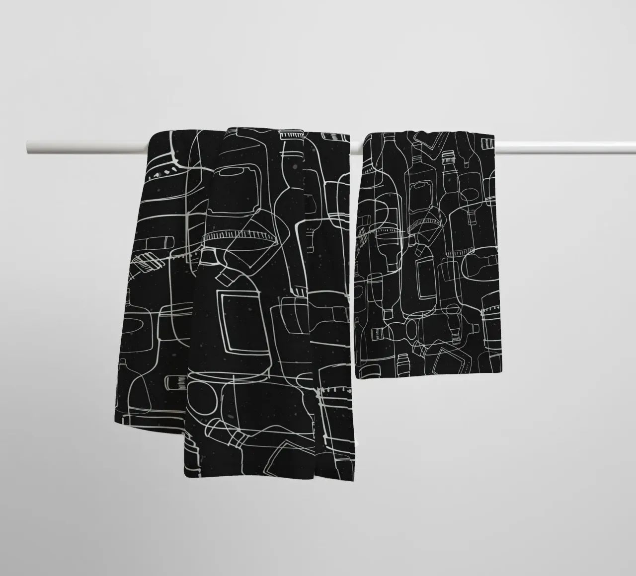 Black Rum asciugamano da bagno da lazydaypaper