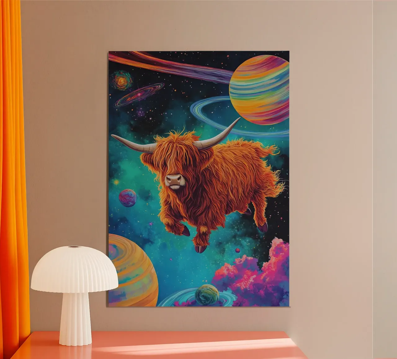 Mucca Highland Viaggi nello spazio poster da Nikis Art Studio