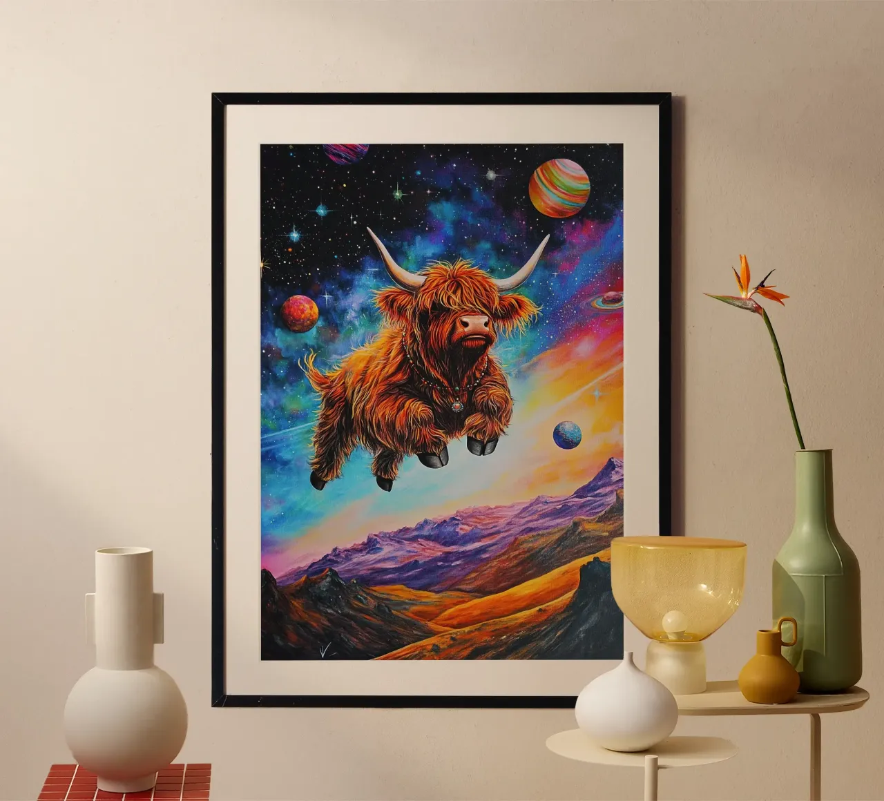Mucca Highland Viaggi nello spazio poster da Nikis Art Studio