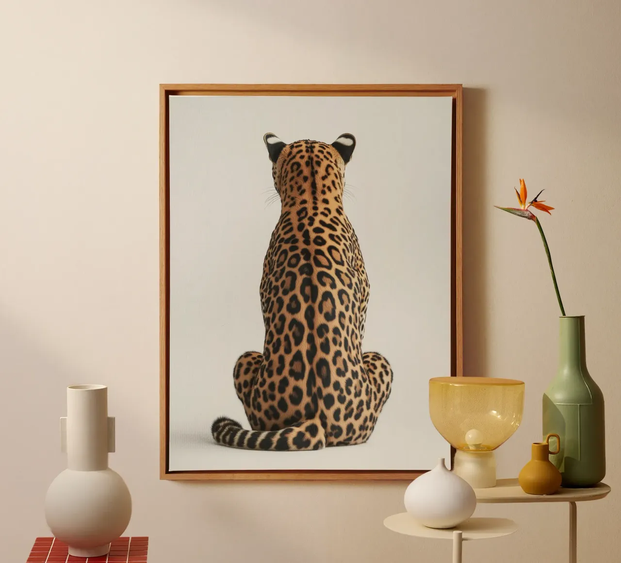 Elegant leopard canvas with Floater frame by Carinaprint