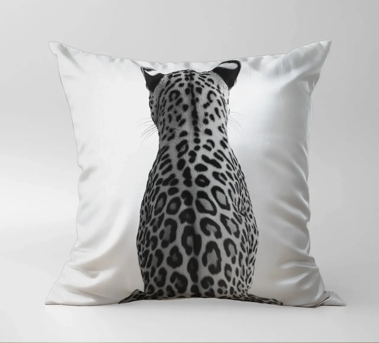 B&N Leopardo a riposo cuscino da Carinaprint