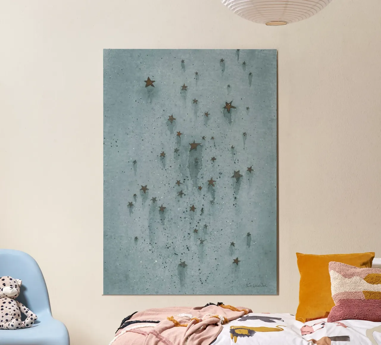 Stelle blu e oro ad acquerello poster con telaio in legno da This Wild Soul - Illustration