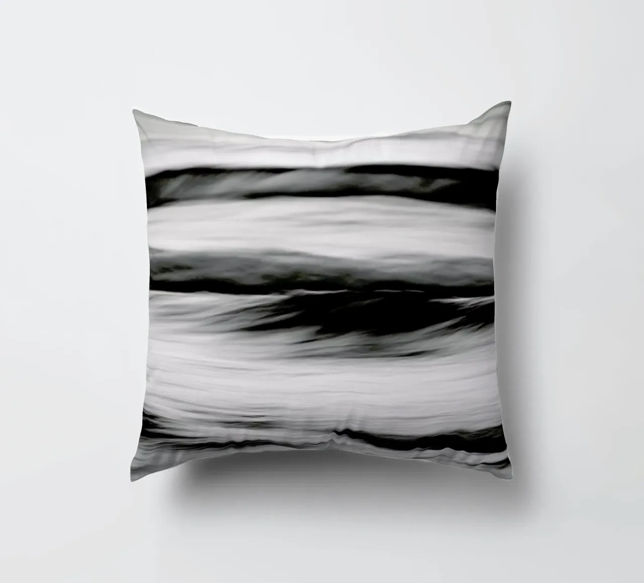 Waves Black & White cuscino da Tal Paz-Fridman