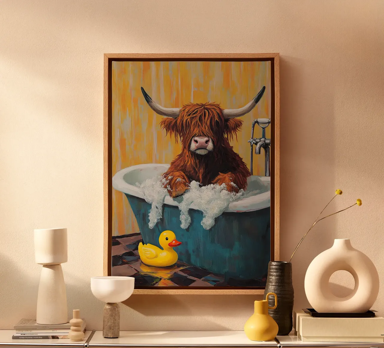 Mucca Highland nella vasca da bagno tela con Cornice a cassetta da Nikis Art Studio