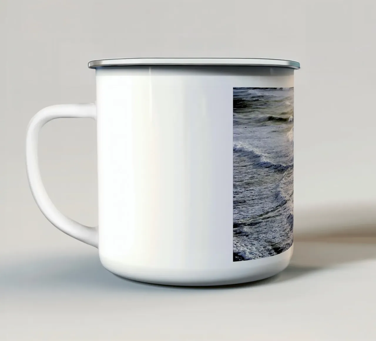 Infinite Sea emaille mok van Tal Paz-Fridman