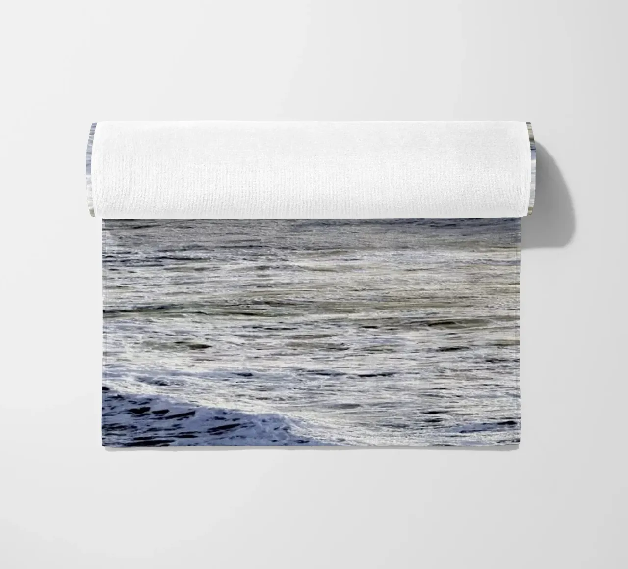 Infinite Sea telo mare da Tal Paz-Fridman