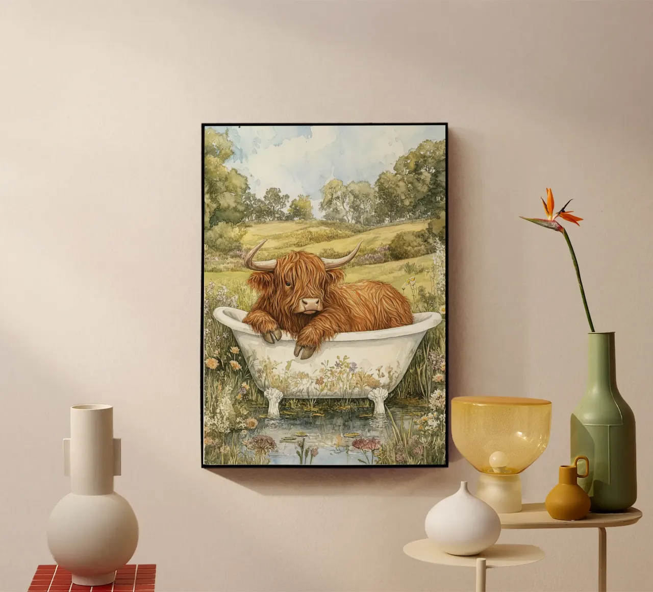 Mucca Highland nella vasca da bagno plexiglass da Nikis Art Studio