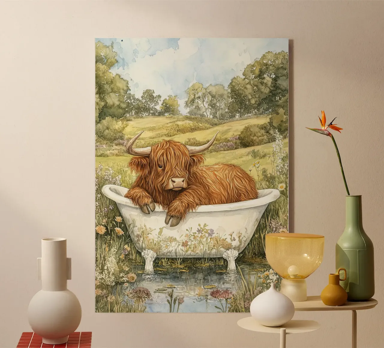 Mucca Highland nella vasca da bagno plexiglass da Nikis Art Studio