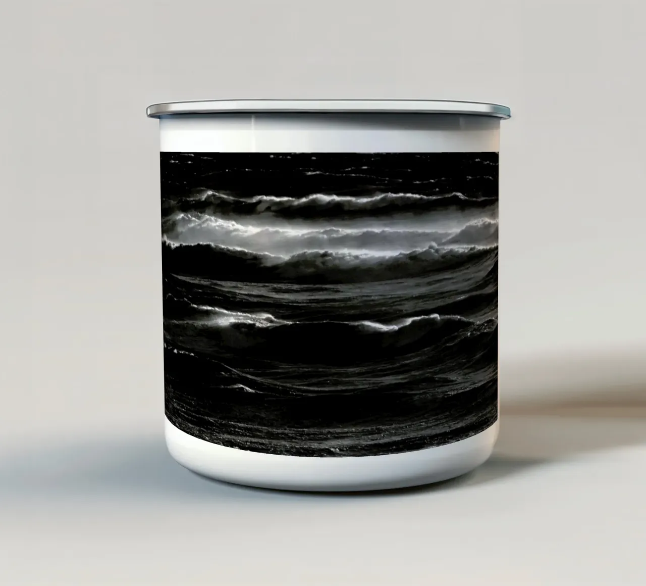 Heart of the Sea tazza in smalto da Tal Paz-Fridman