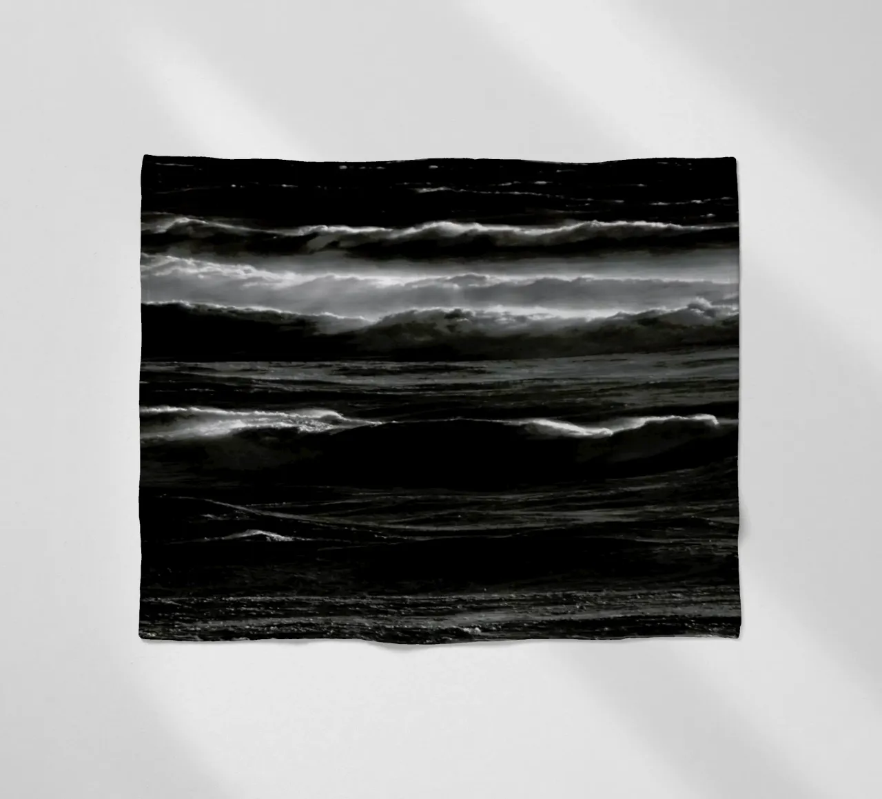 Heart of the Sea coperta in pile da Tal Paz-Fridman