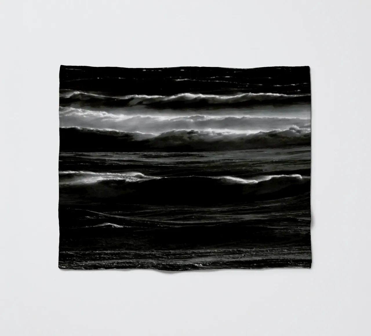 Heart of the Sea coperta in pile da Tal Paz-Fridman