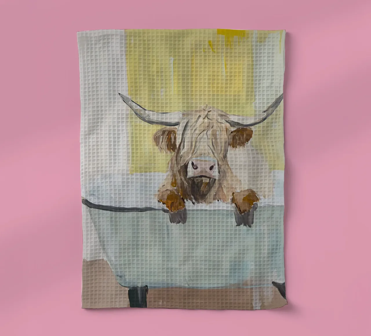 Mucca Highland nella vasca da bagno canovaccio da cucina da Nikis Art Studio