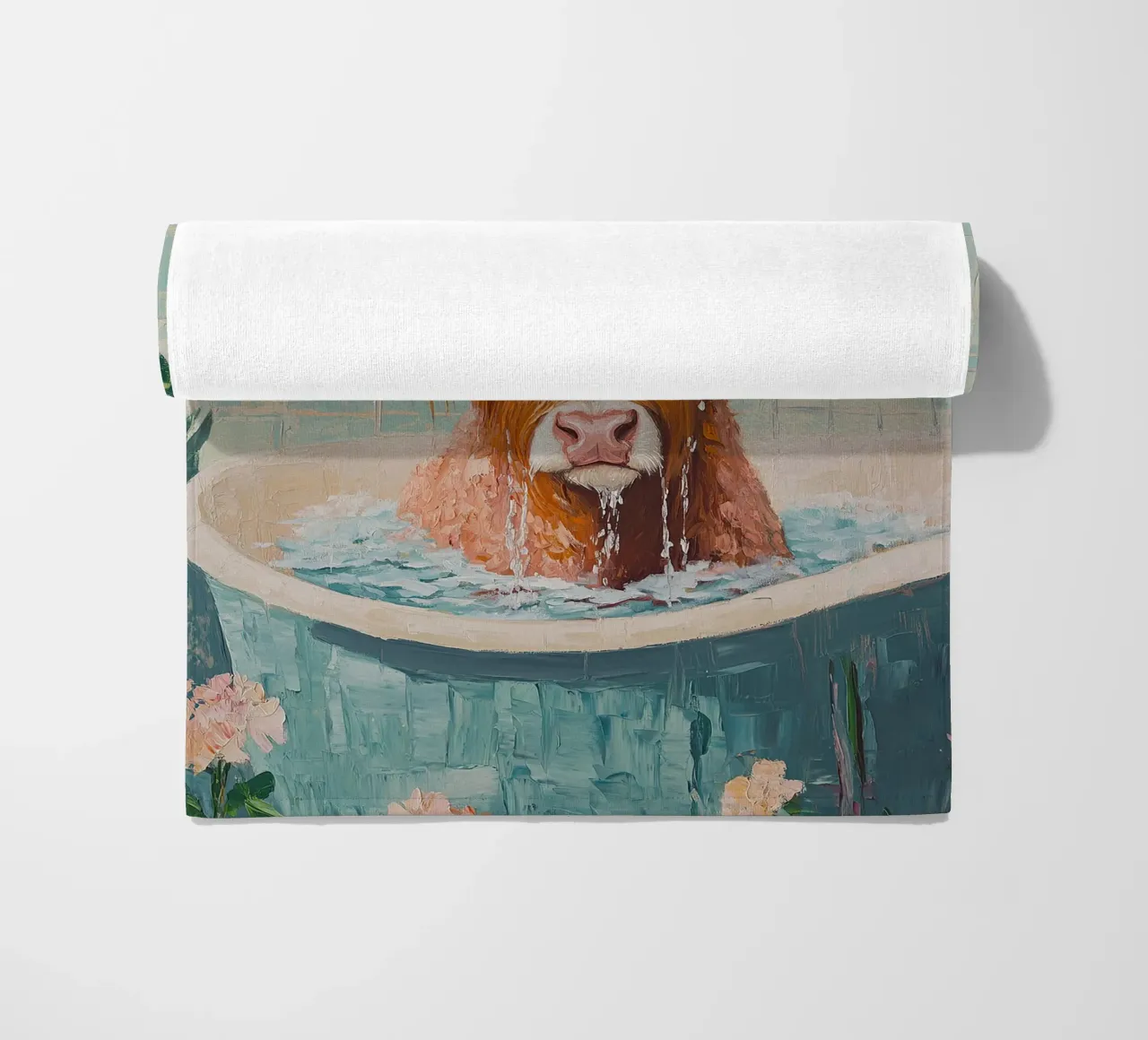 Mucca Highland nella vasca da bagno telo mare da Nikis Art Studio