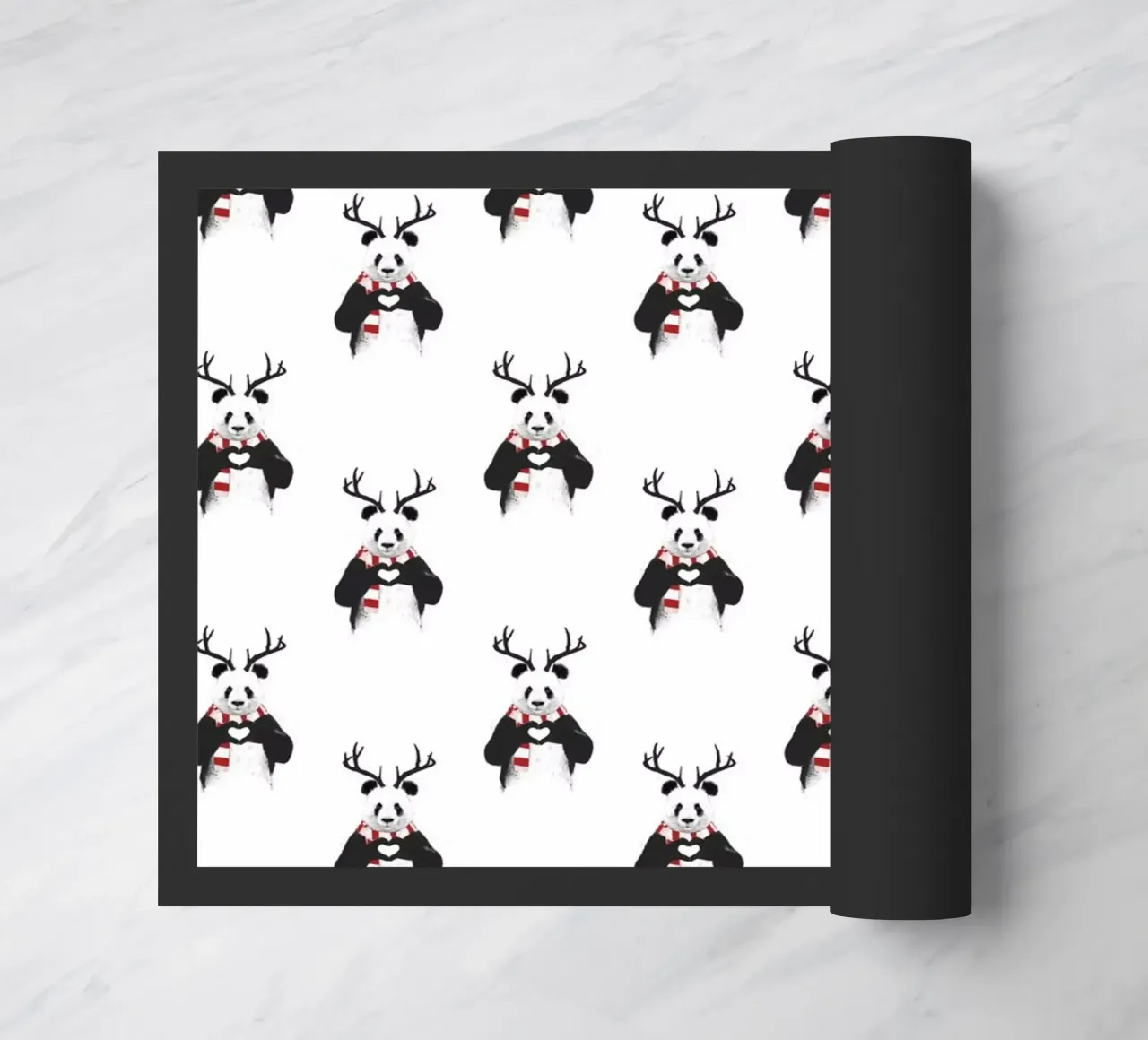 Xmas Panda Pattern Fußmatte von Balazs Solti