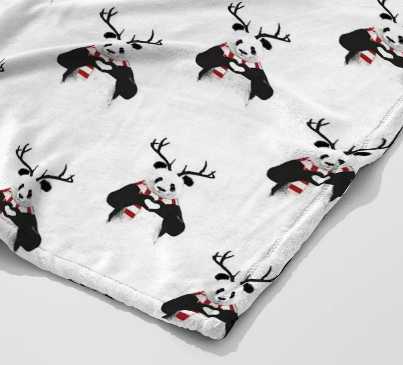 Xmas Panda Pattern fleece blanket by Balazs Solti