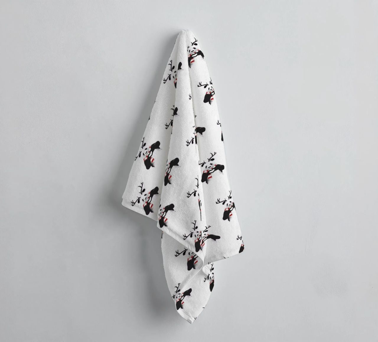 Xmas Panda Pattern asciugamano da bagno da Balazs Solti