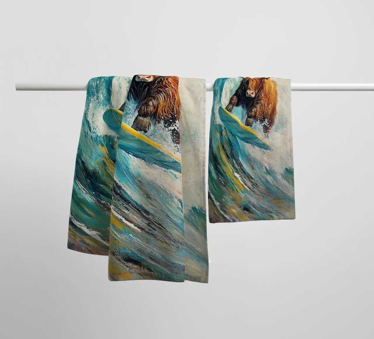 Mucca delle Highlands asciugamano da bagno da Nikis Art Studio