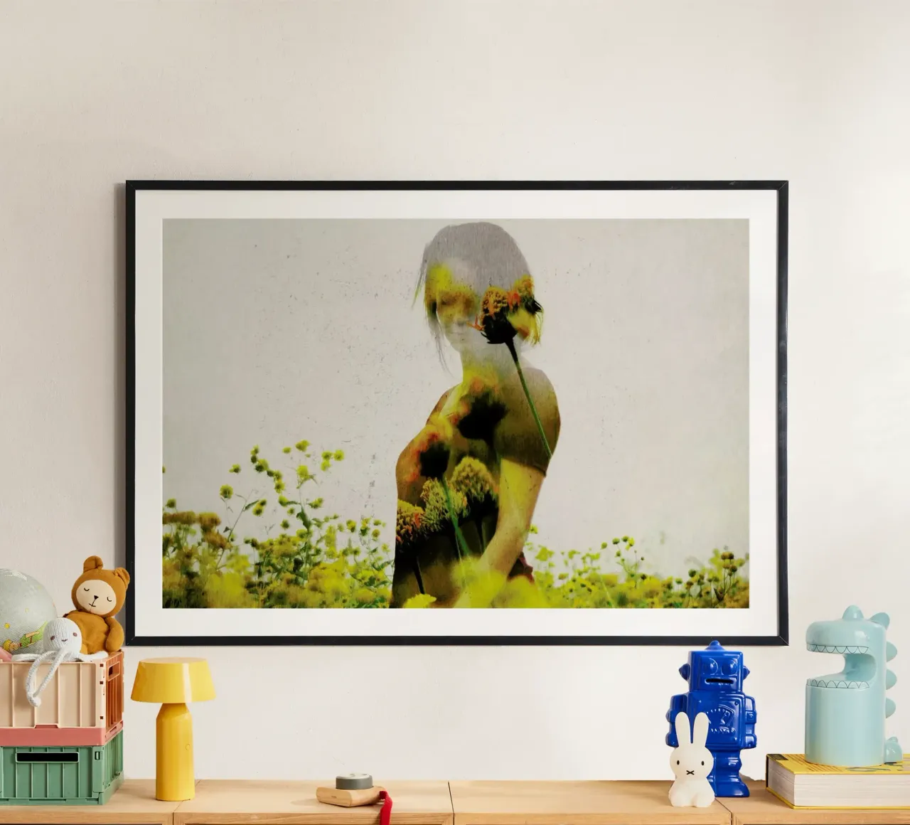 Yellow Meadow poster con telaio in legno da Davies Babies