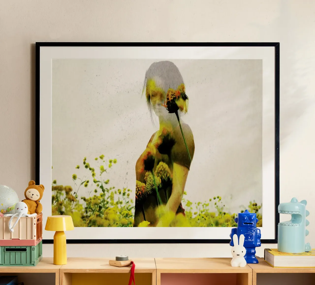 Yellow Meadow poster con telaio in legno da Davies Babies