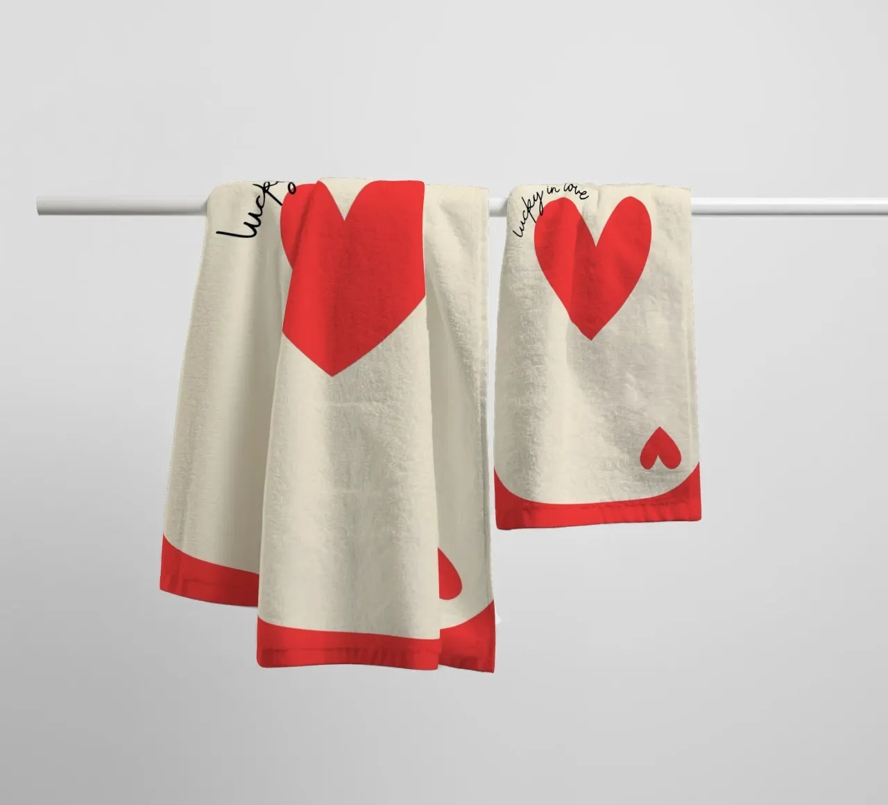 Luky in der Liebe, Positives Zitat, VALENTINE Handtuch von pdigitalprints