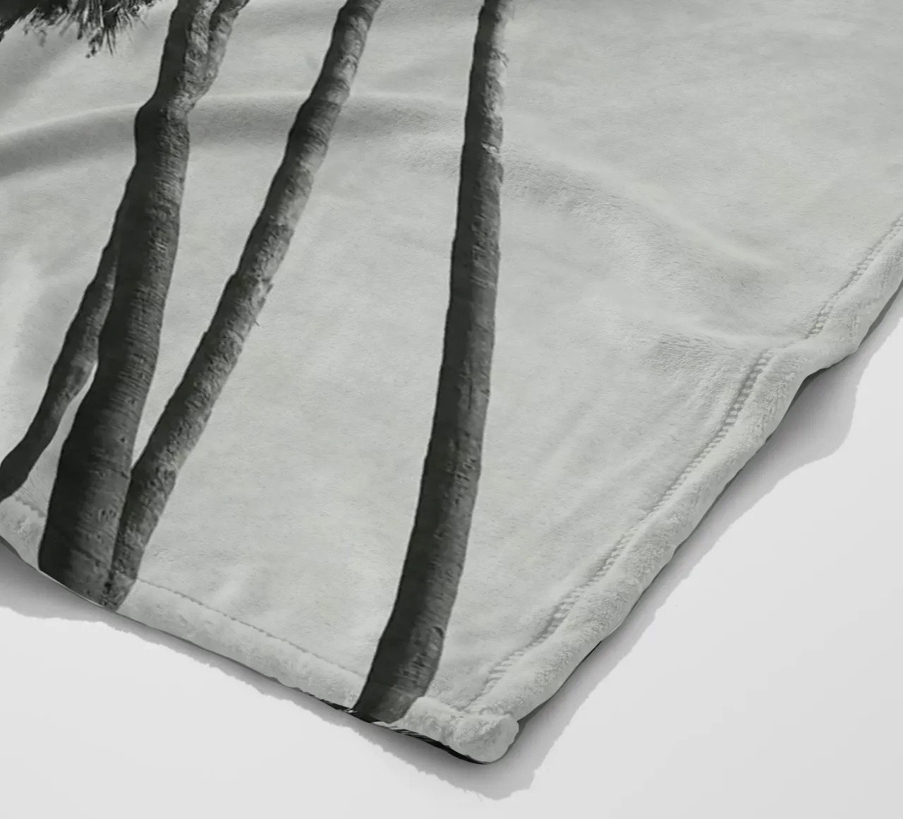 Ombre di palma coperta in pile da Cassia Beck Photography