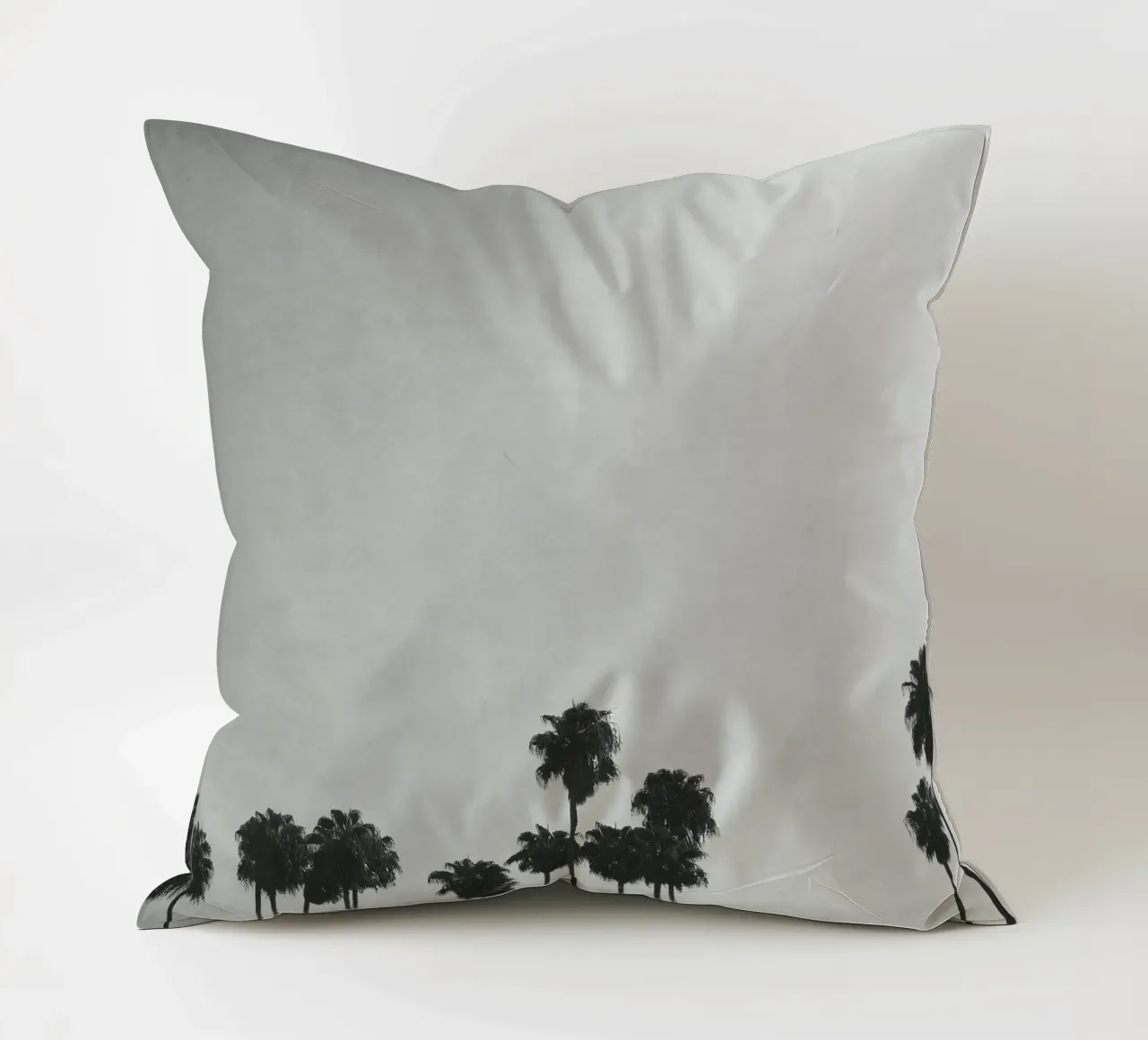 Palm Silhouetten Kissen von Cassia Beck Photography