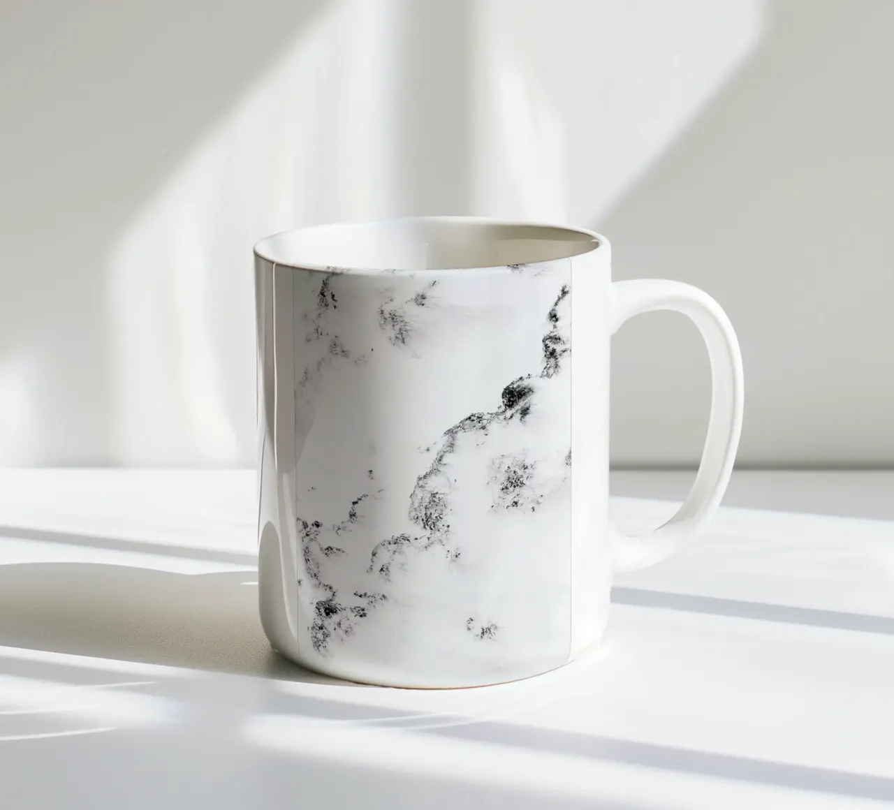 Waves Keramik Tasse von Picture On The Fridge