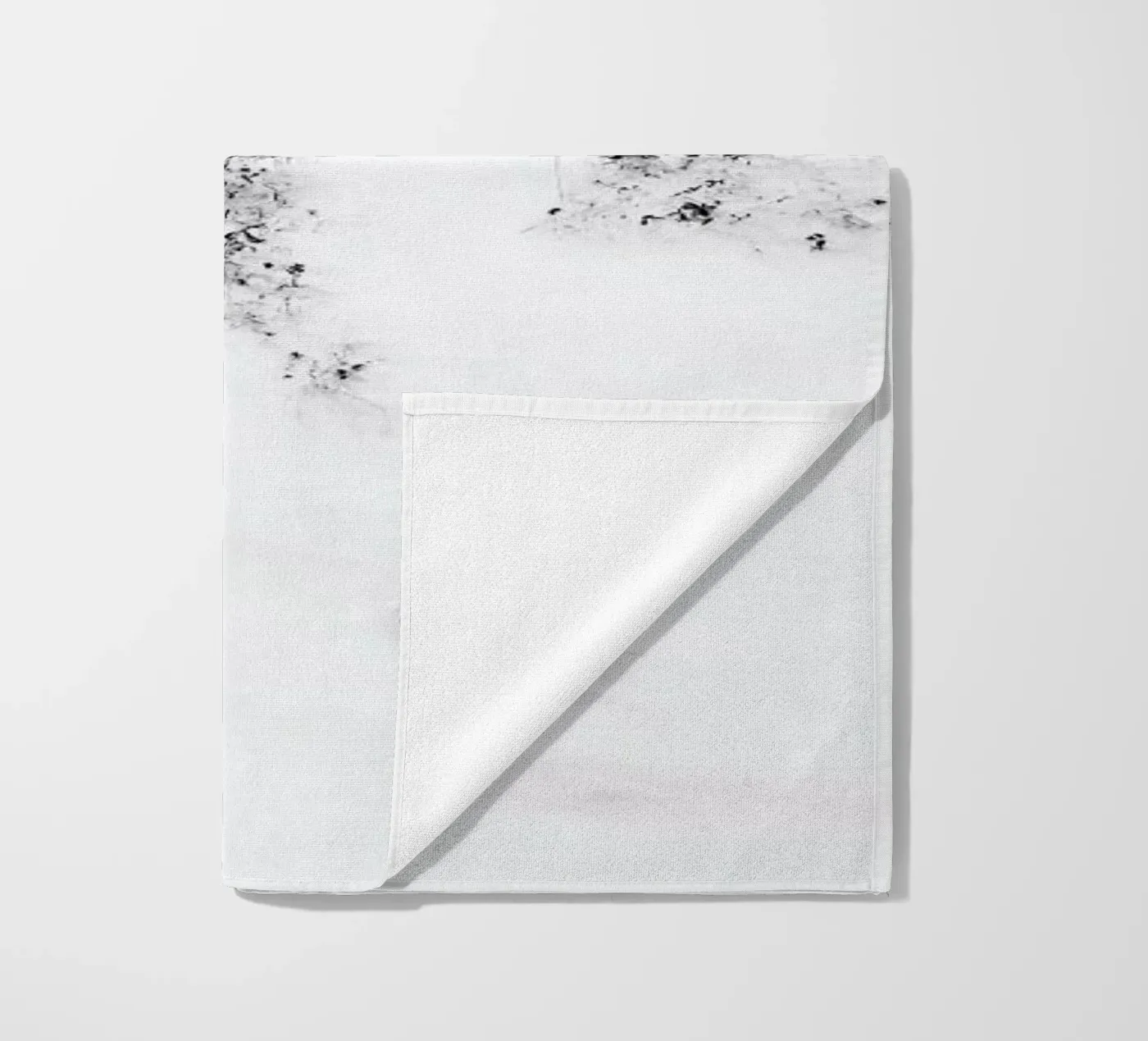 Waves beach towel by Picture On The Fridge