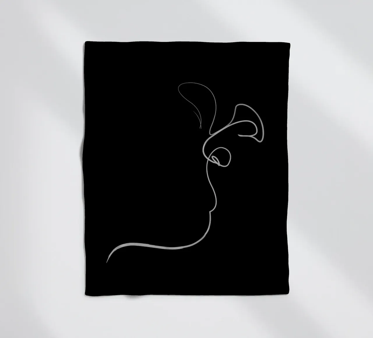 First Kiss of 2016 Noir coperta in pile da Quibe