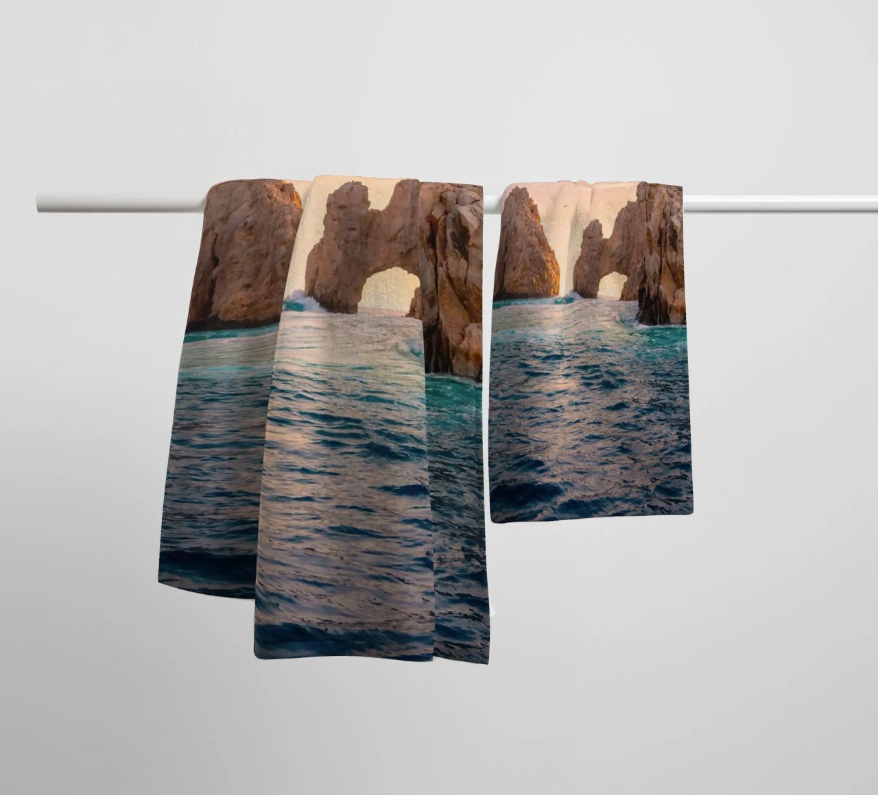 The Arch of Cabo San Lucas, Baja California Sur asciugamano da bagno da Dagmar Pels