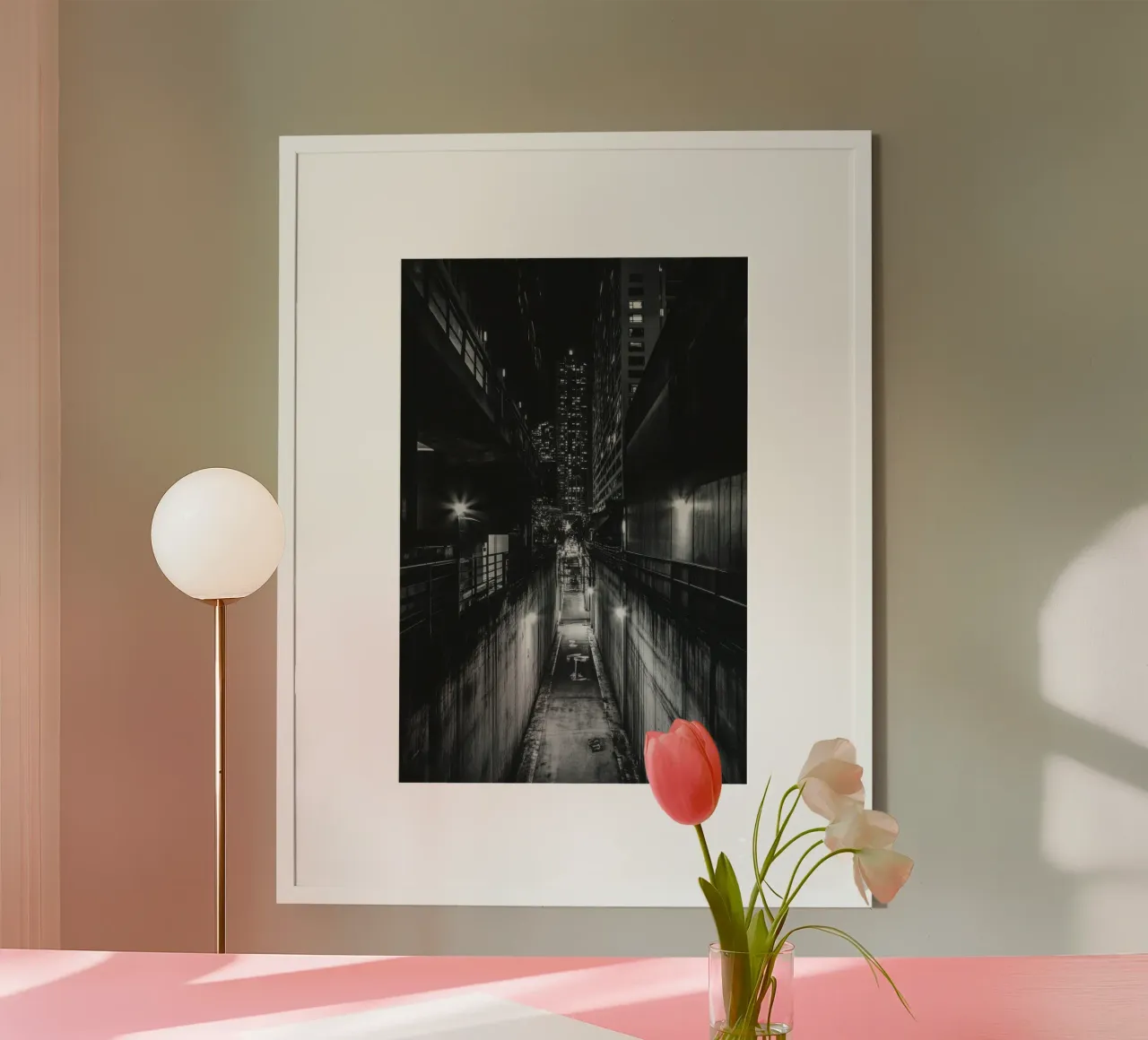 Bangkok Nocturne : De gloed van schaduwen poster van By Night