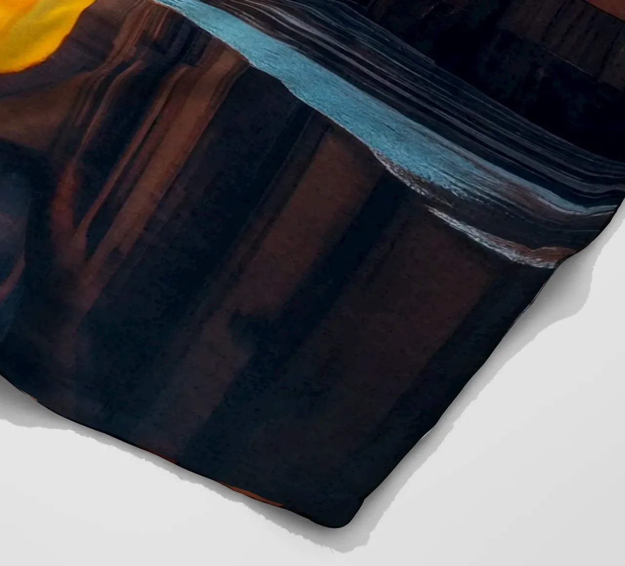 Intimes Glühen in den Gassen Barcelonas Fleecedecke von By Night