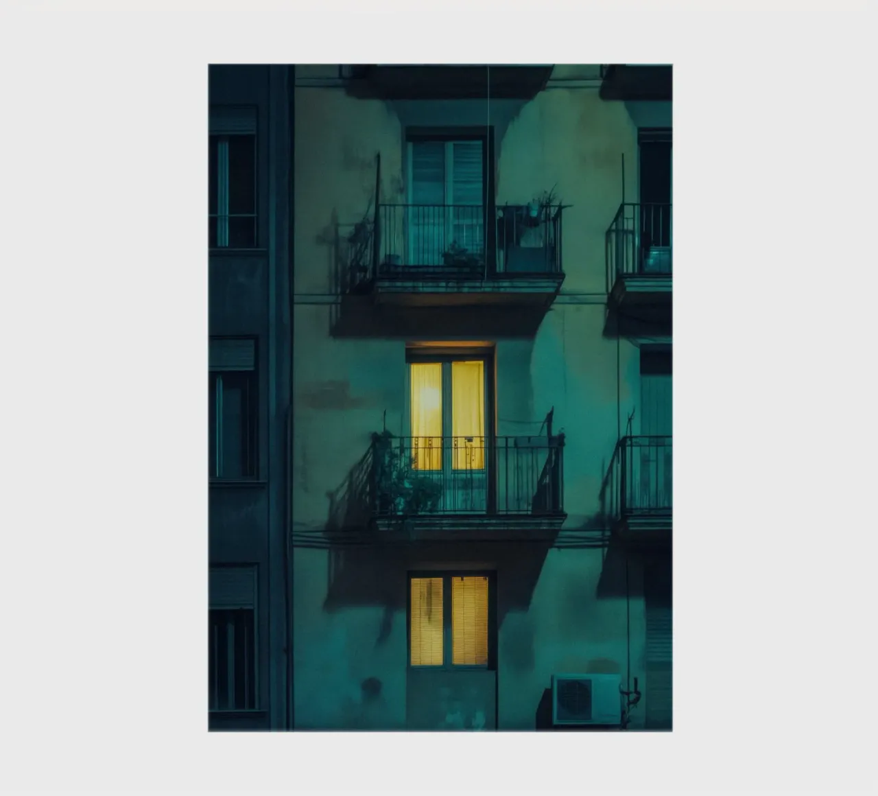 Balcon nocturne : Éclat d’intimité à Barcelone carnet de notes de By Night