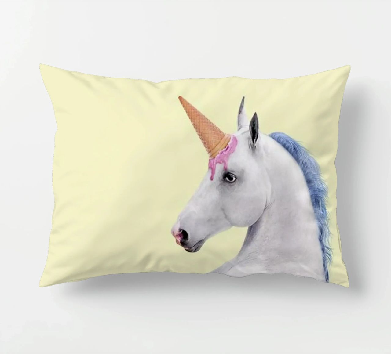 Ice Cream Unicorn cuscino da Paul Fuentes Design