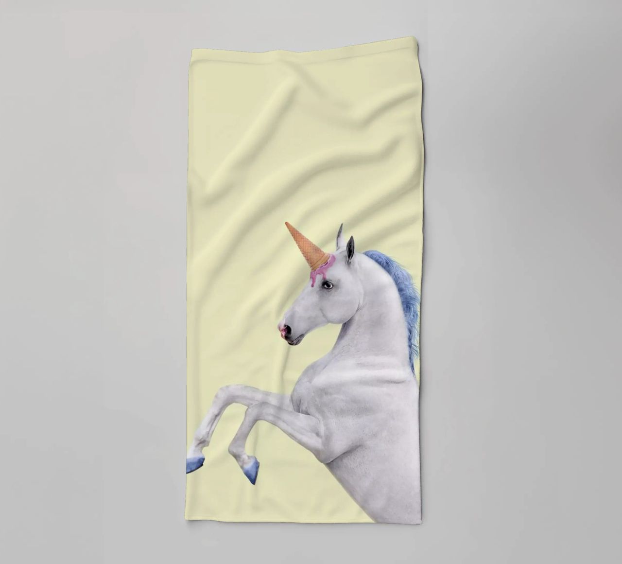 Ice Cream Unicorn Handtuch von Paul Fuentes Design
