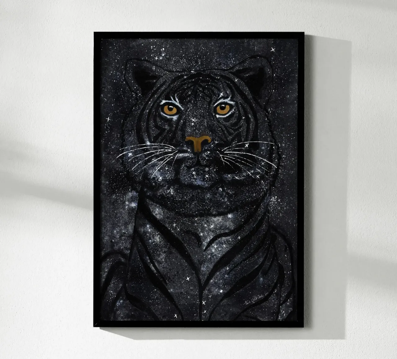 Wild Universe Night Stars Tiger - illustrazione ad acquerello poster con telaio in plastica da This Wild Soul - Illustration