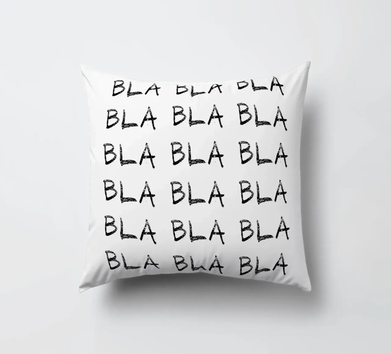 bla-bla-bla b&n cuscino da Carinaprint
