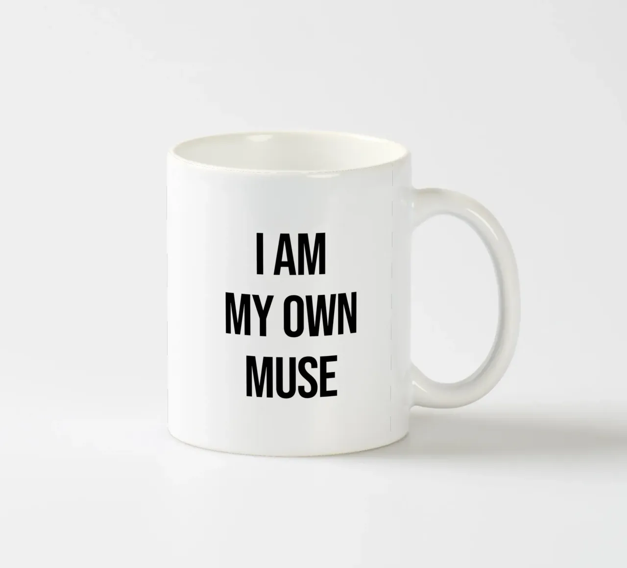 Io sono la mia musa citazione tazza in ceramica da Paigaam Studio