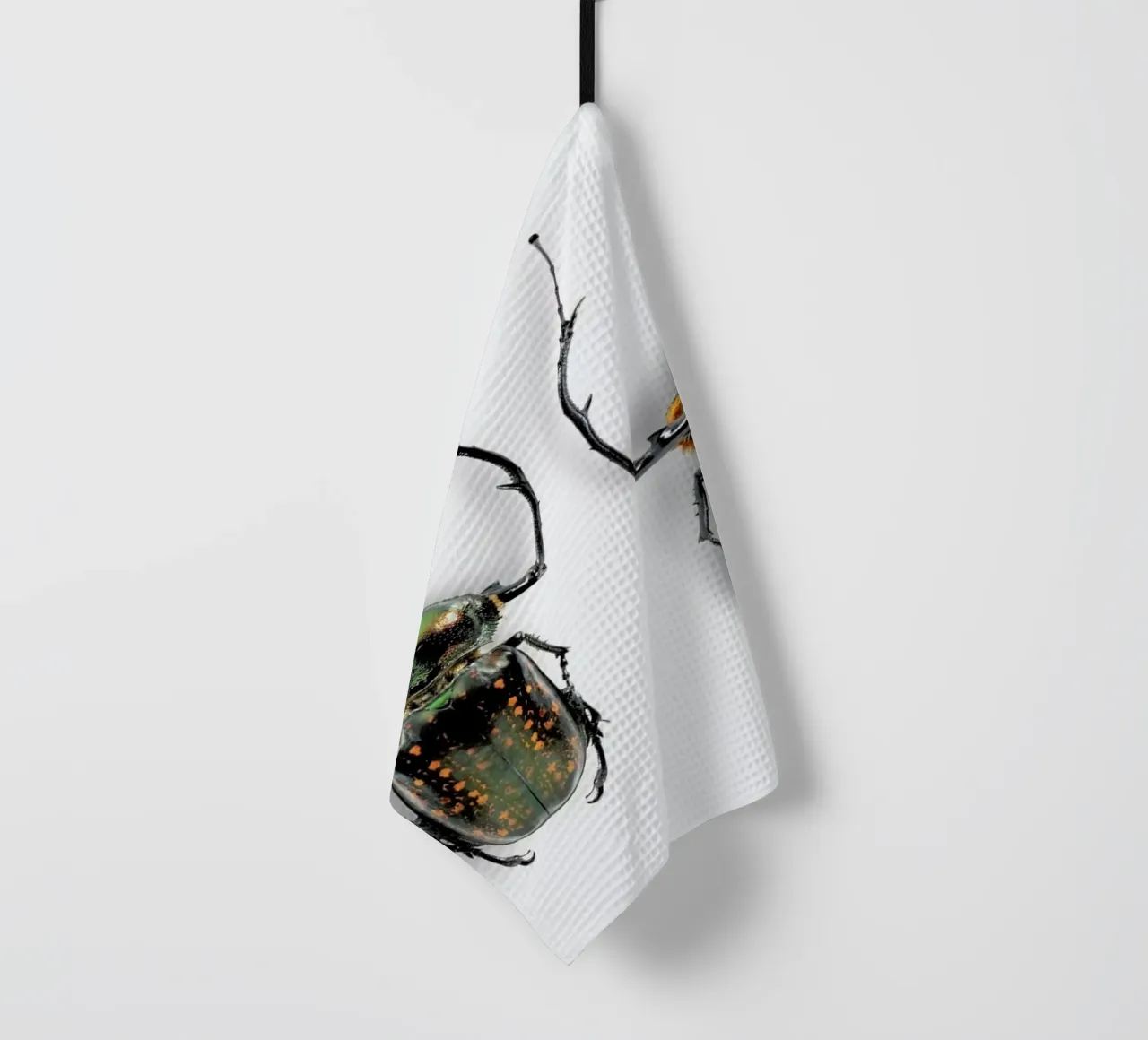 Animalium 5 tea towel by Günther Egger