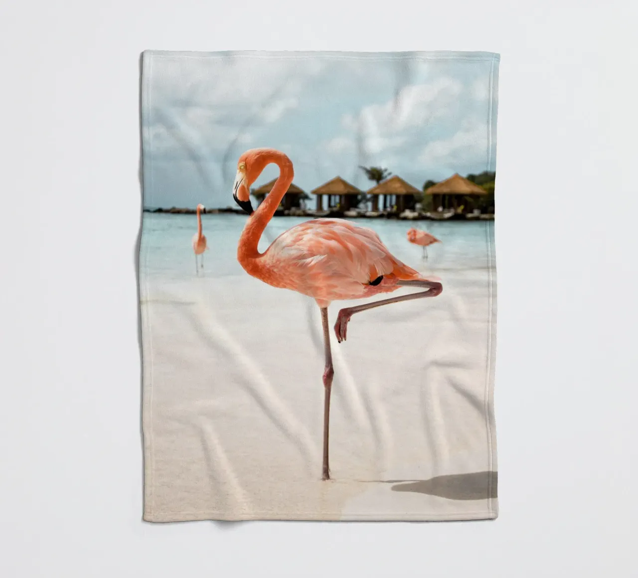 Fenicottero rosa tropicale coperta in pile da Henrike Schenk Photography